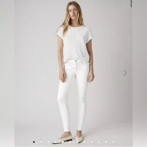 NWT Levi’s 711 Skinny Jeans in White Size 30Wx28L